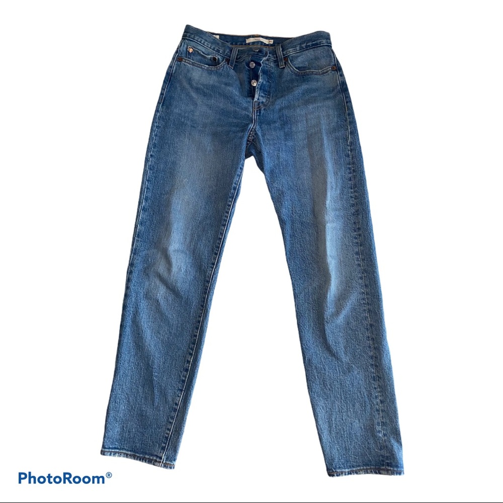 Levi Wedgie Fit Jeans - Medium Blue